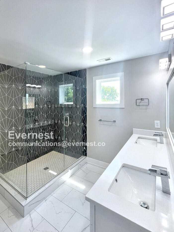 2116 Courtney Ave - Photo 7 of 26