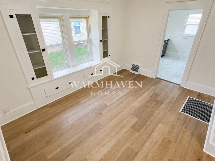 2137 12th St Sw - Photo 5 of 13