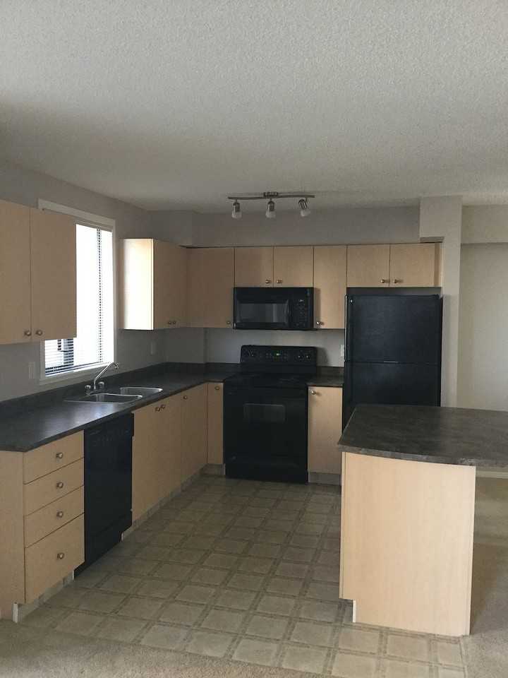 1111 Tarjan Tower - Photo 6 of 18