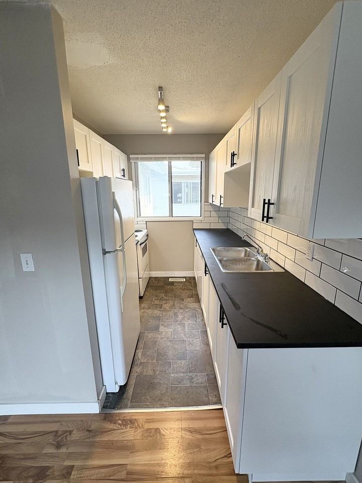 2 - Photo 3 of 21