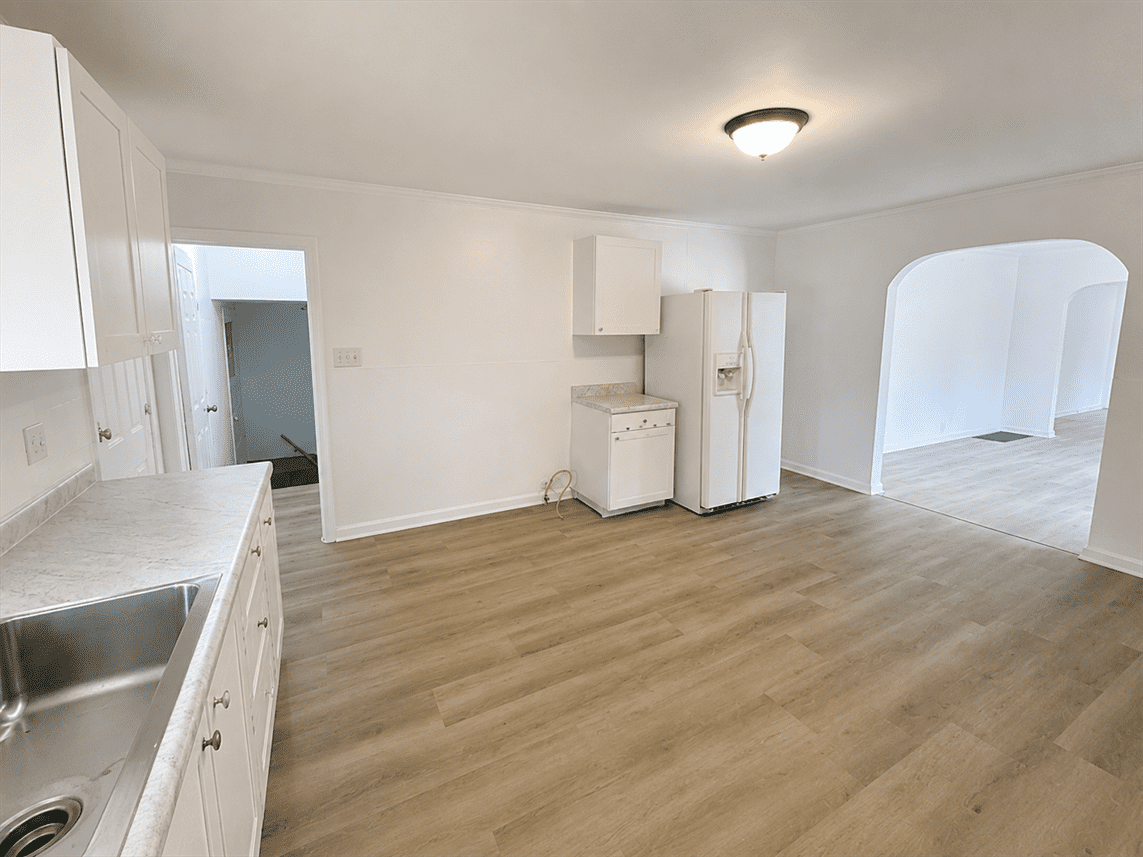 2852 Warsaw St #NA - Photo 2 of 12