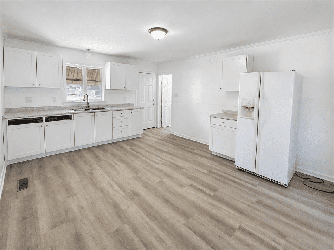 2852 Warsaw St #NA - Photo 4 of 12