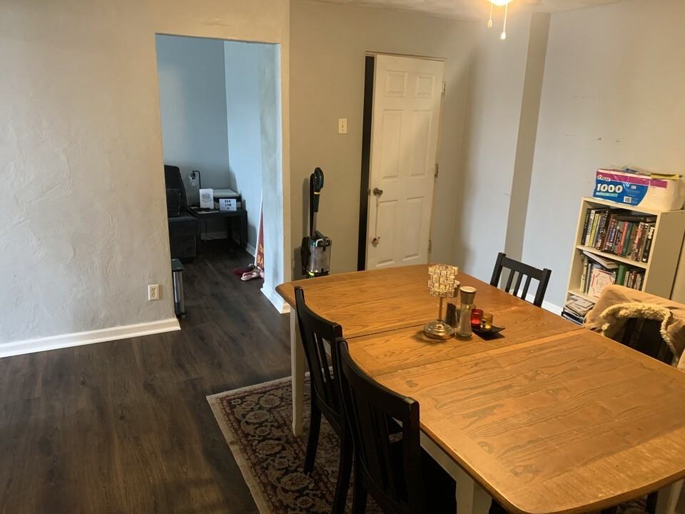 127 Margaret St #1 - Photo 6 of 18