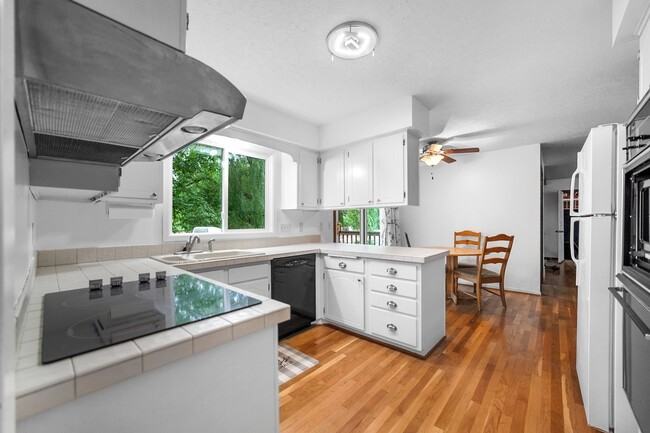 2755 Olive Ln N #NA - Photo 5 of 20