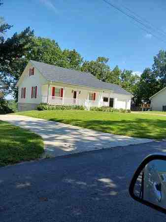 562 Twin Rivers Dr #NA - Photo 3 of 26