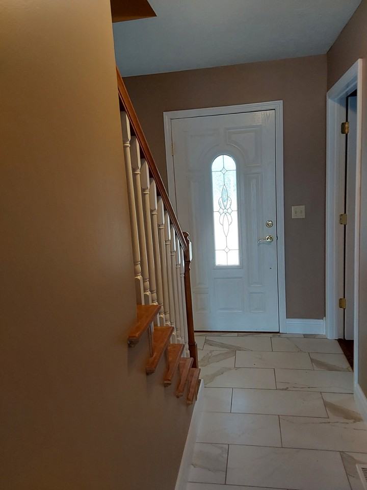 562 Twin Rivers Dr #NA - Photo 4 of 26