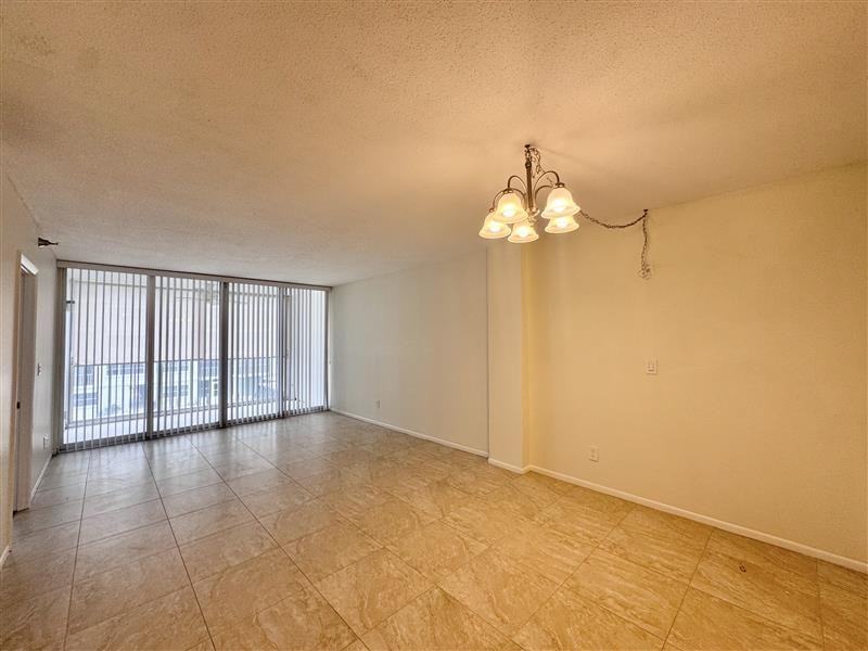 244 Saint Augustine Ave #304 - Photo 7 of 22