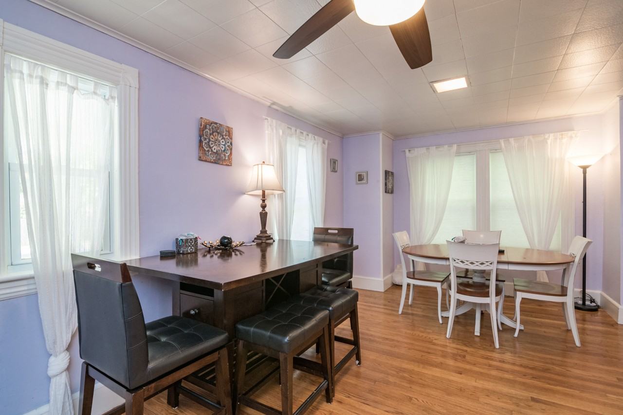 5 Greenwood Ct - Photo 3 of 37