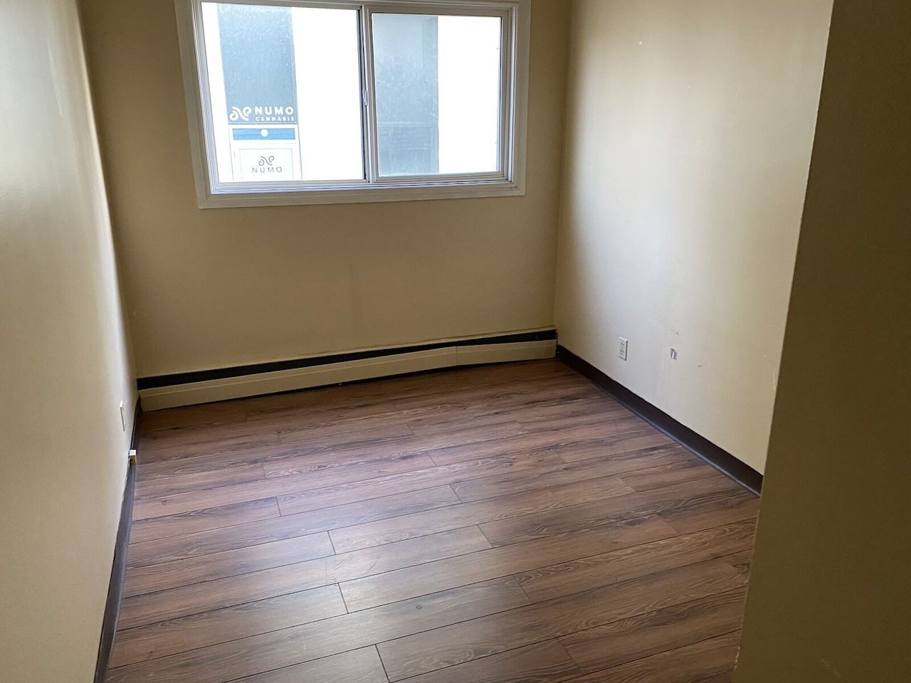 10243 124 St Nw - Photo 3 of 5
