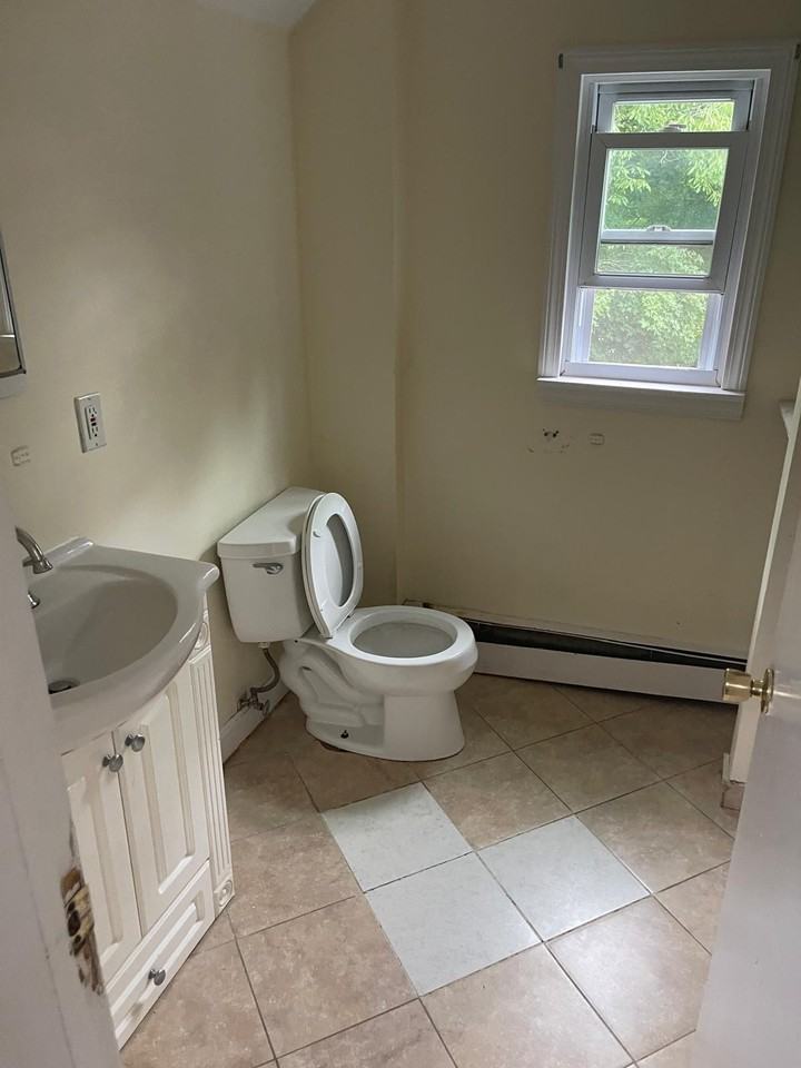 92 Fisher St #3 - Photo 6 of 13