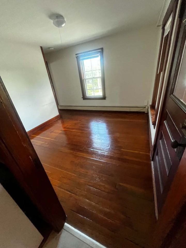 173 Island St #3 - Photo 6 of 8