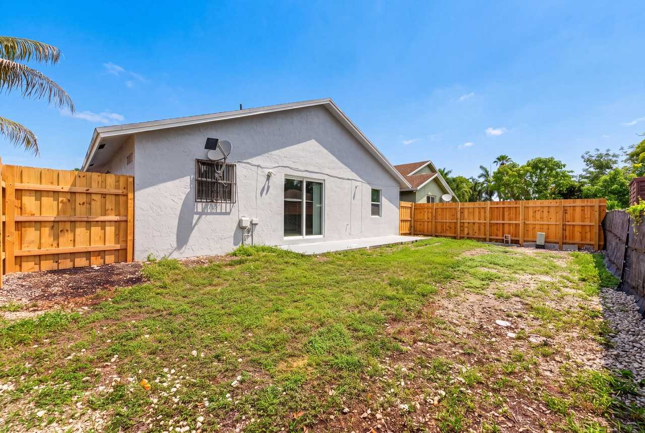 29617 Sw 158th Ct #NA - Photo 7 of 15