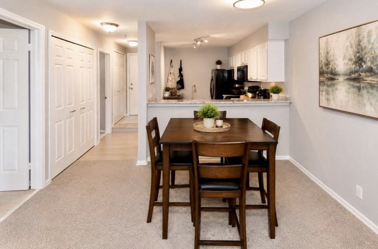 240 S Reynolds St #309 - Photo 7 of 20