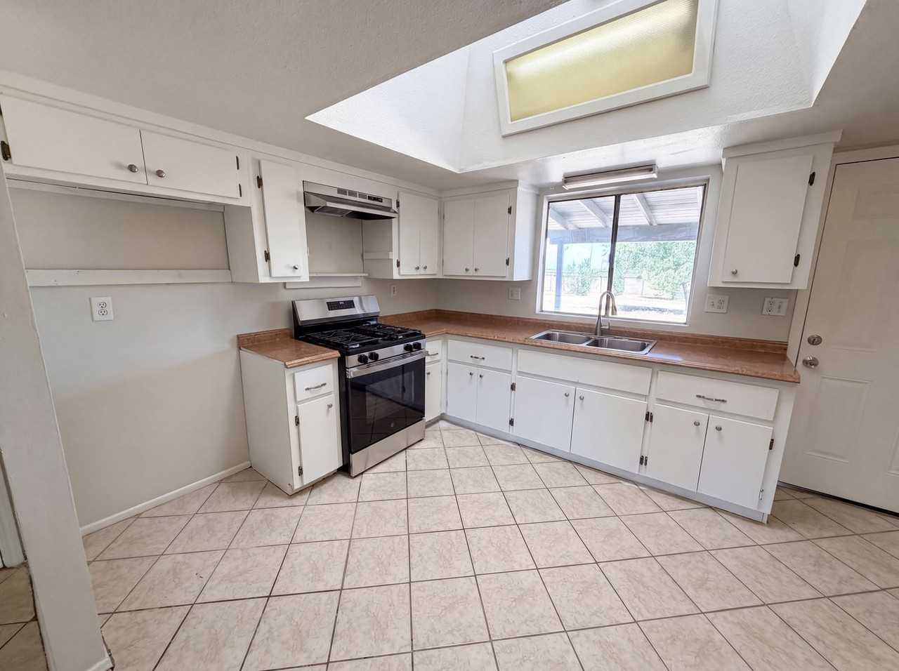 13192 El Rio Rd #NA - Photo 4 of 17