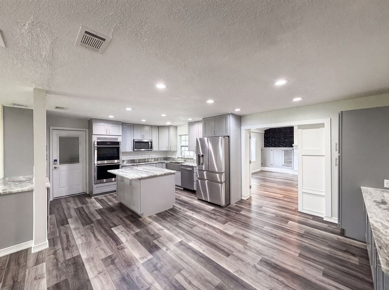 1824 Lori Ln W #NA - Photo 3 of 12