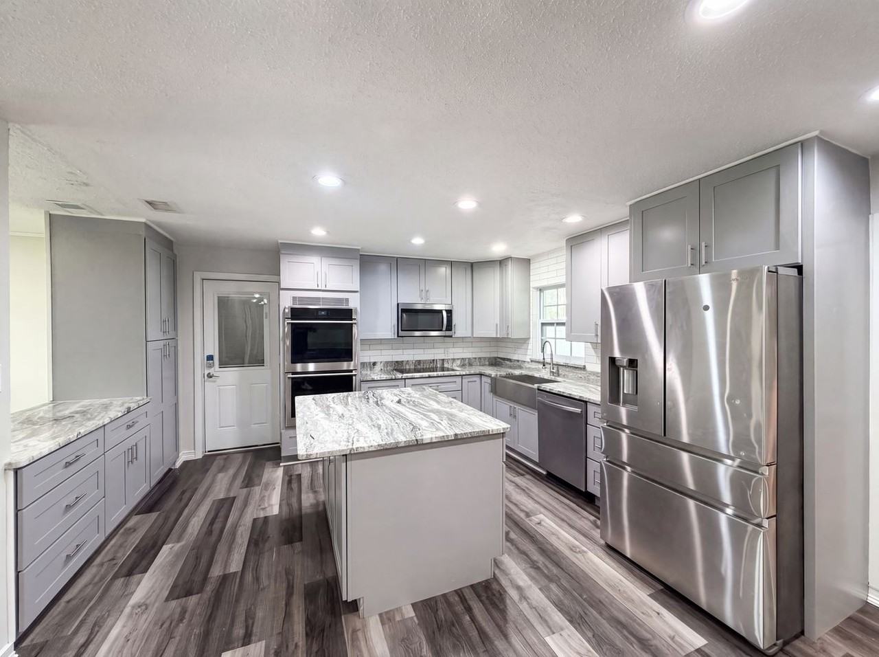1824 Lori Ln W #NA - Photo 4 of 12
