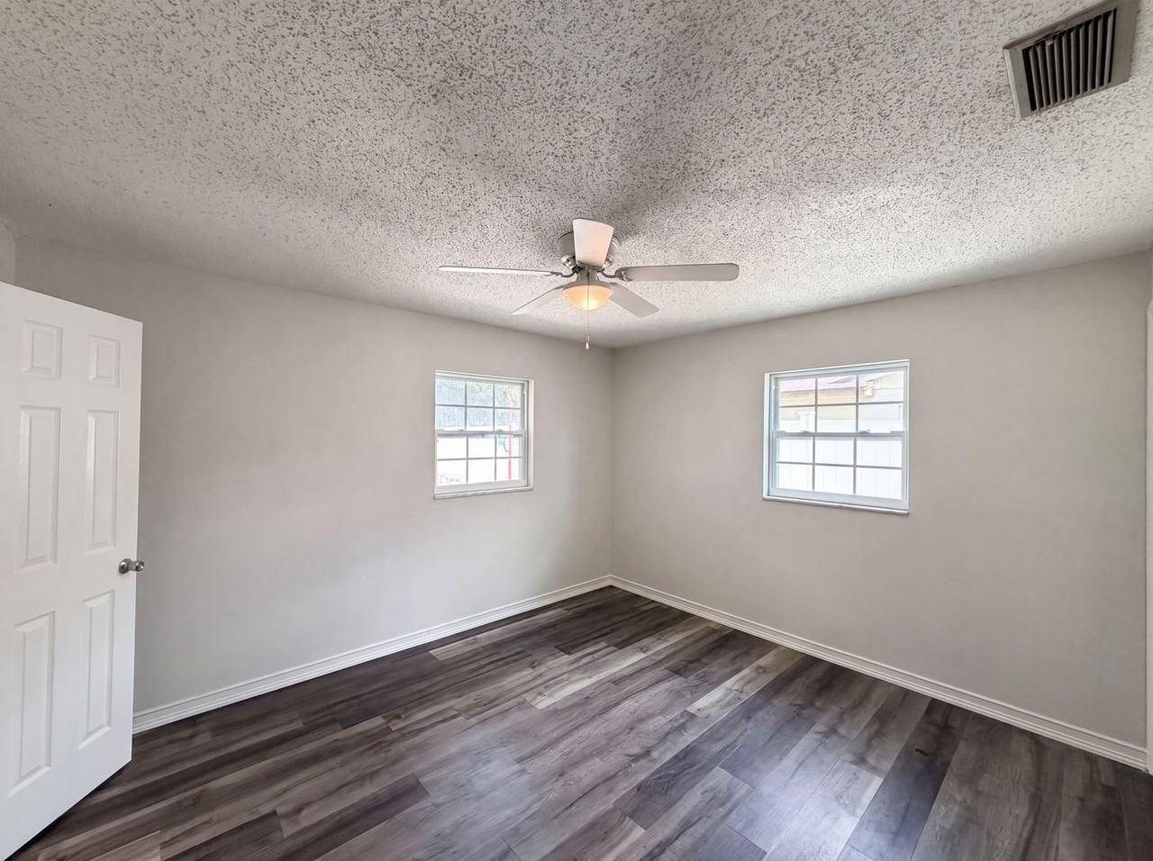 1824 Lori Ln W #NA - Photo 6 of 12
