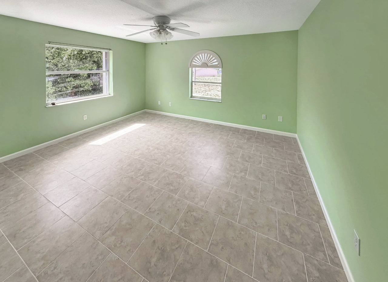 2362 Ne 21st Ave #NA - Photo 6 of 13