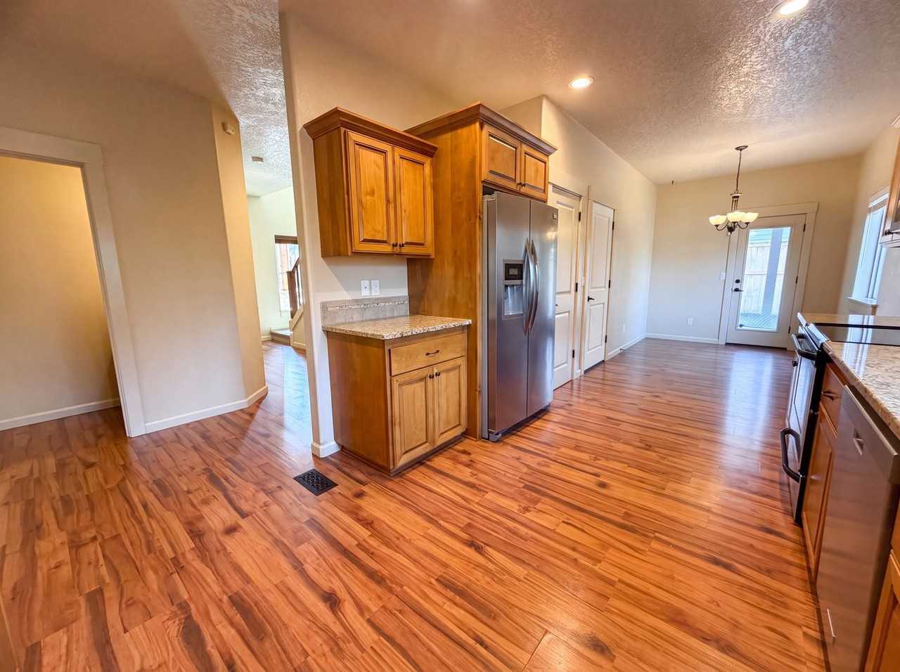 2818 Se Condor Ave #NA - Photo 3 of 14