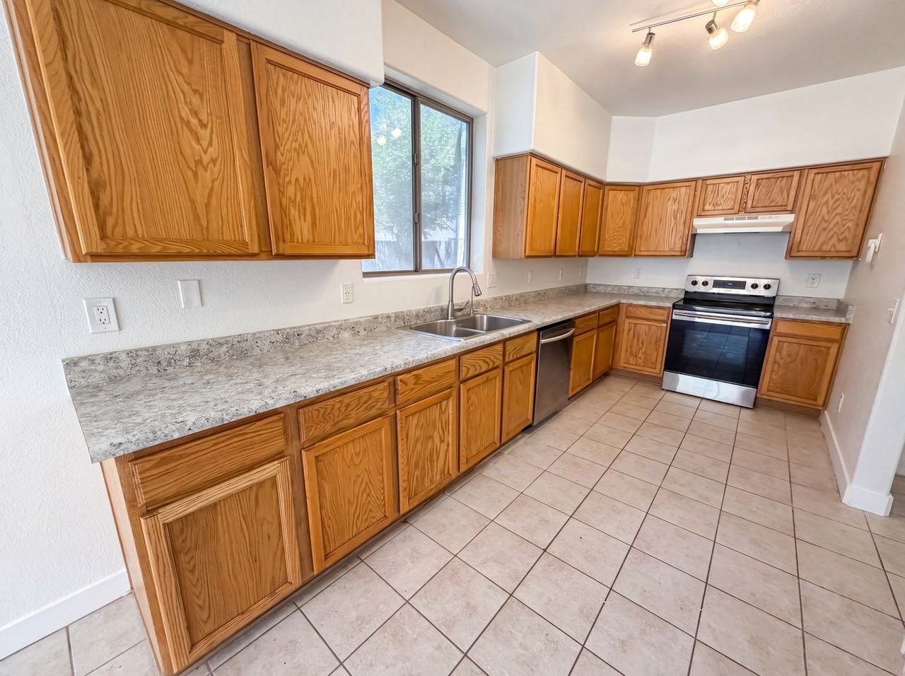 801 S Bedford Dr #NA - Photo 2 of 15