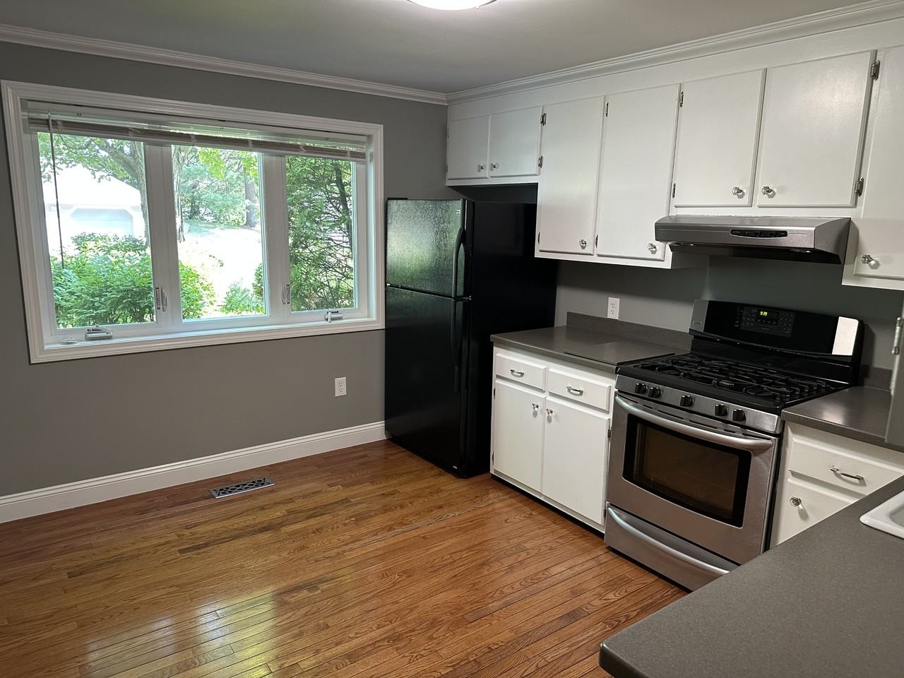 60 Heather Ct - Photo 2 of 14