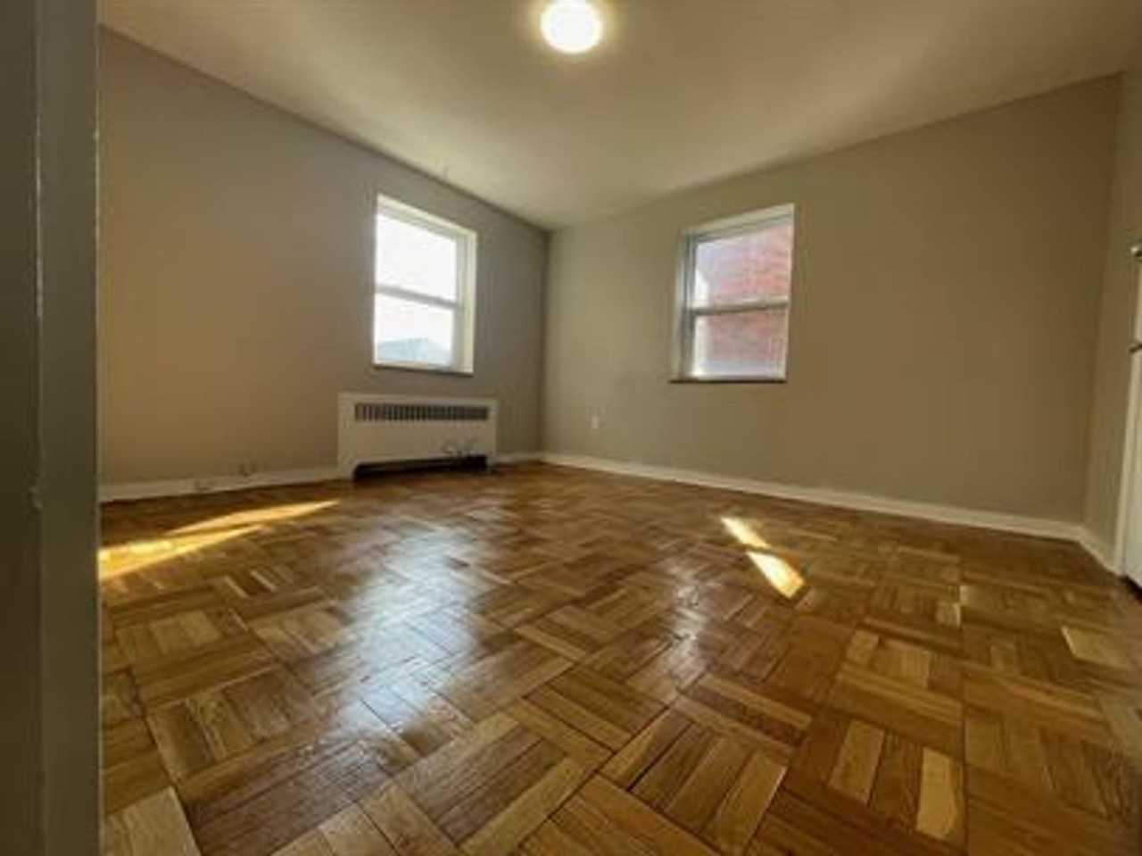 Lenox Ave - Photo 2 of 12