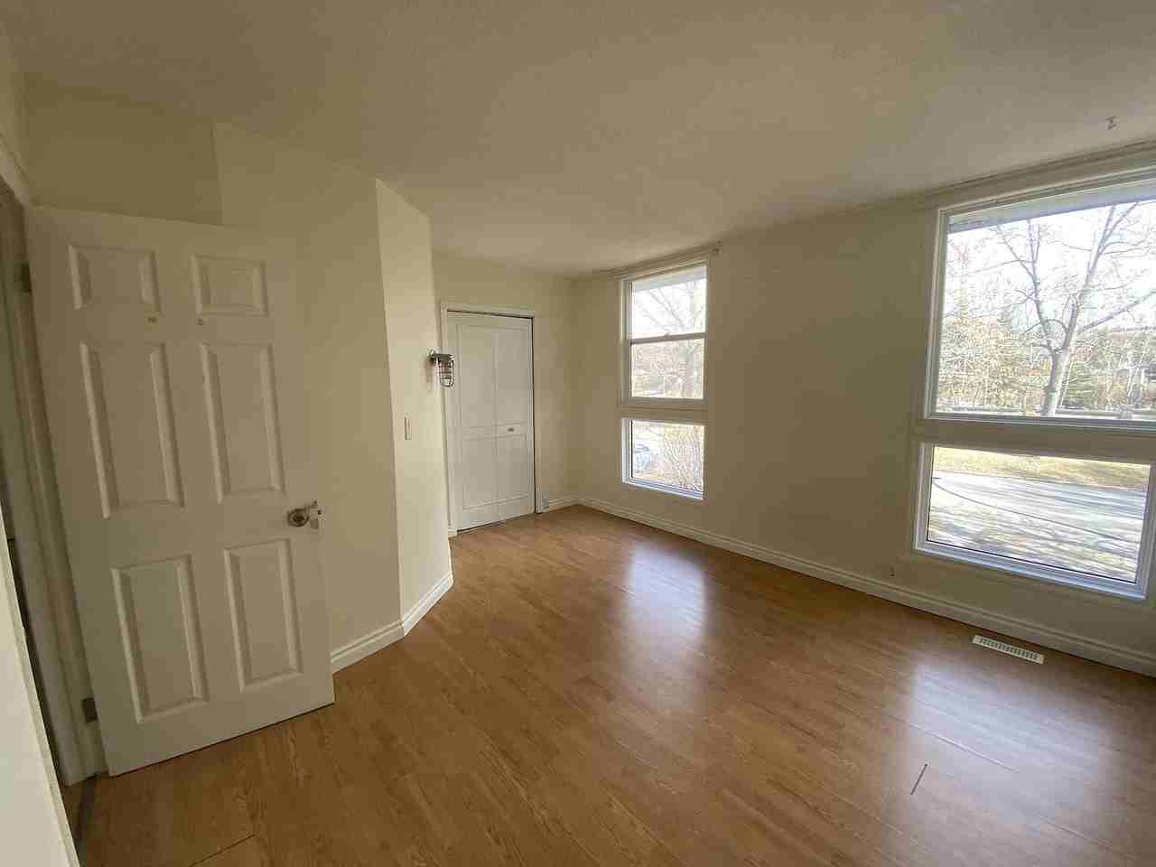 5027 Vienna Dr Nw - Photo 2 of 28