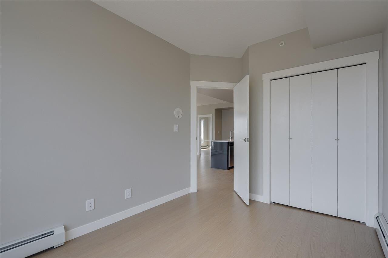 10410 - 10410 102 Avenue Northwest - Photo 6 of 18