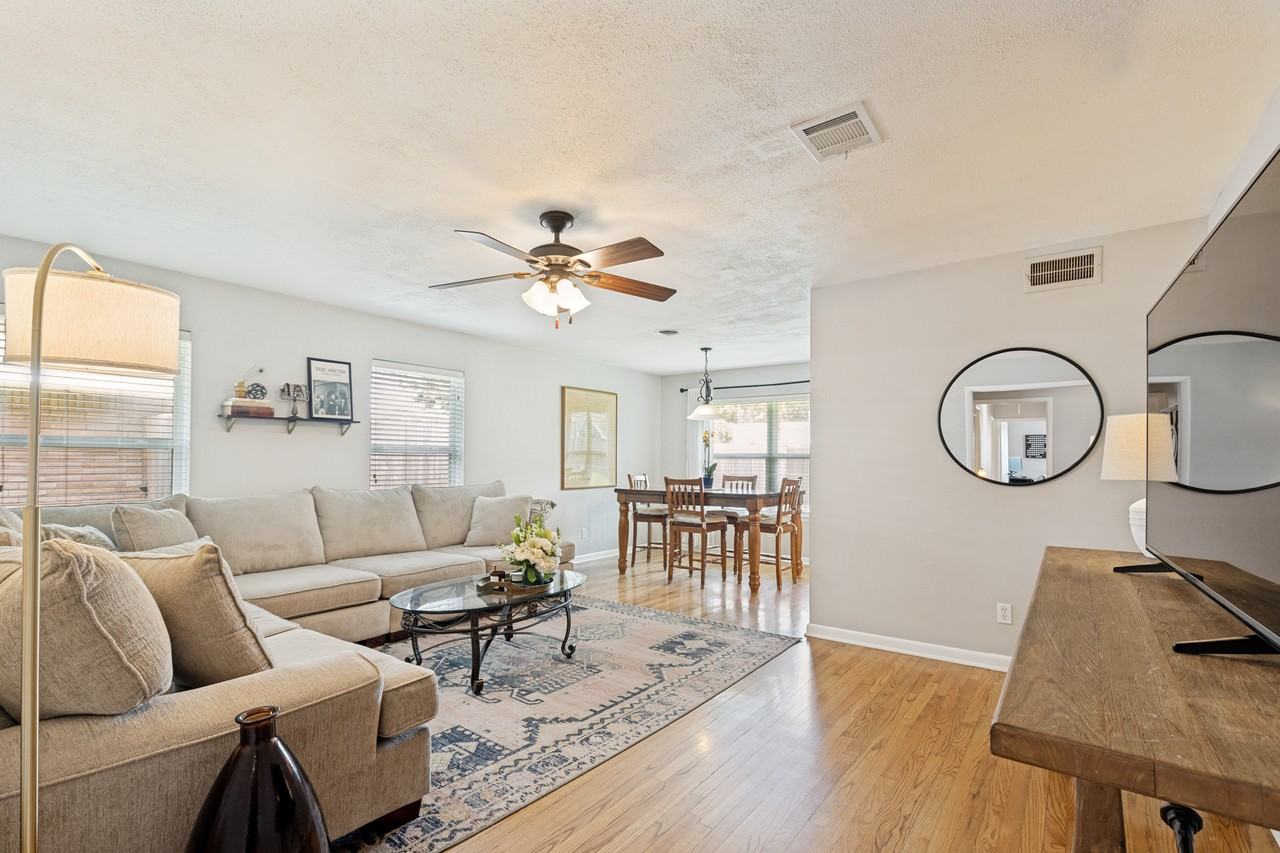 10031 Timberoak Dr #NA - Photo 5 of 18