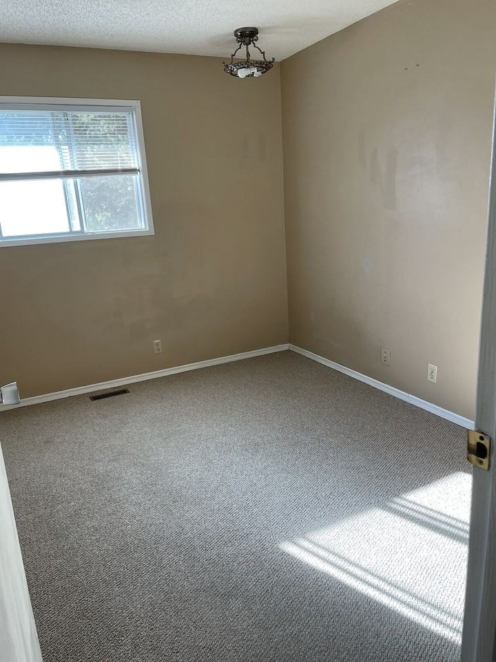 3551 Cedarille Dr Sw - Photo 3 of 9