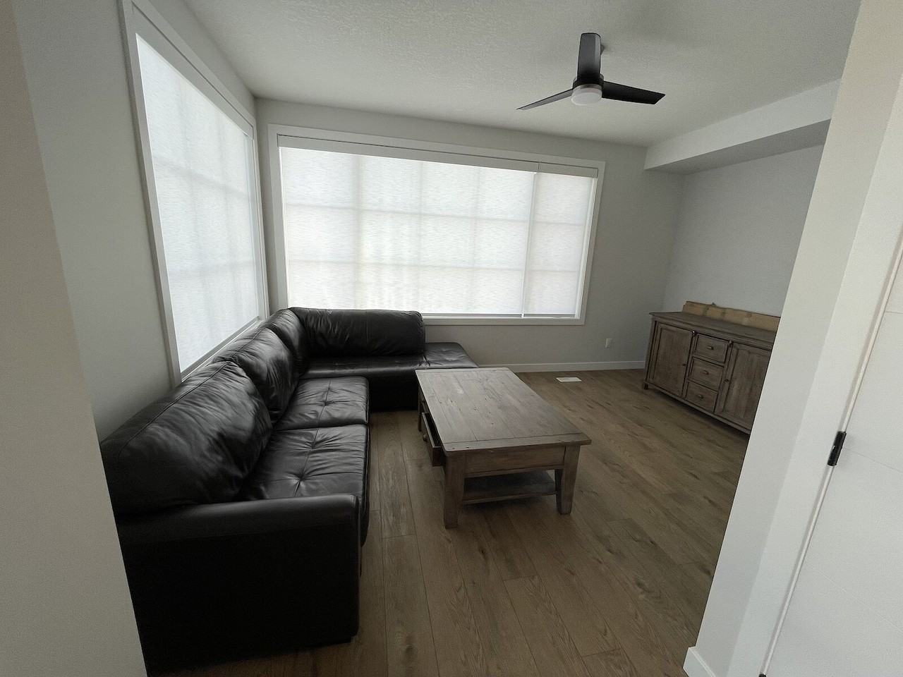 831 -831 21 Ave Se - Photo 6 of 33