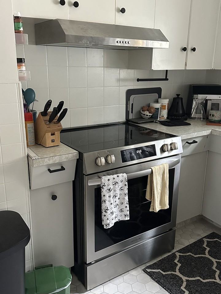 10147 81 St Nw - Photo 4 of 18
