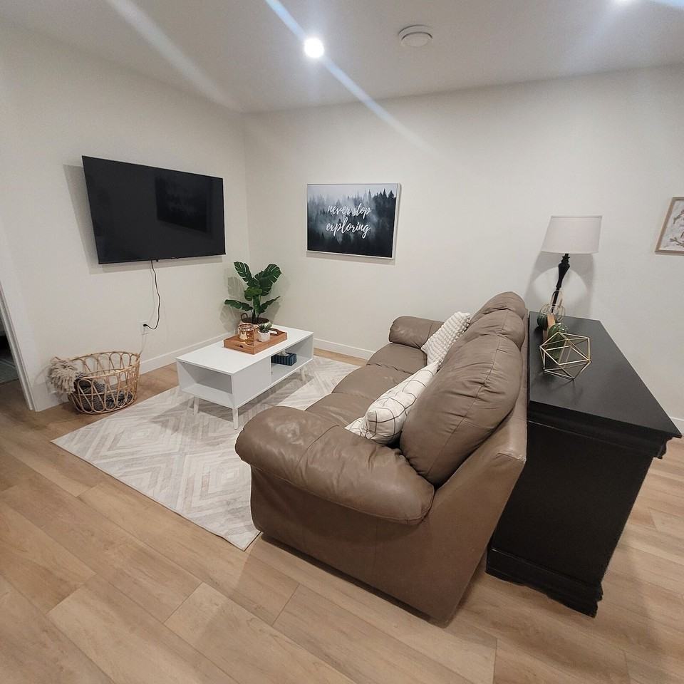 12323 St Albert Trail Nw - Photo 6 of 8
