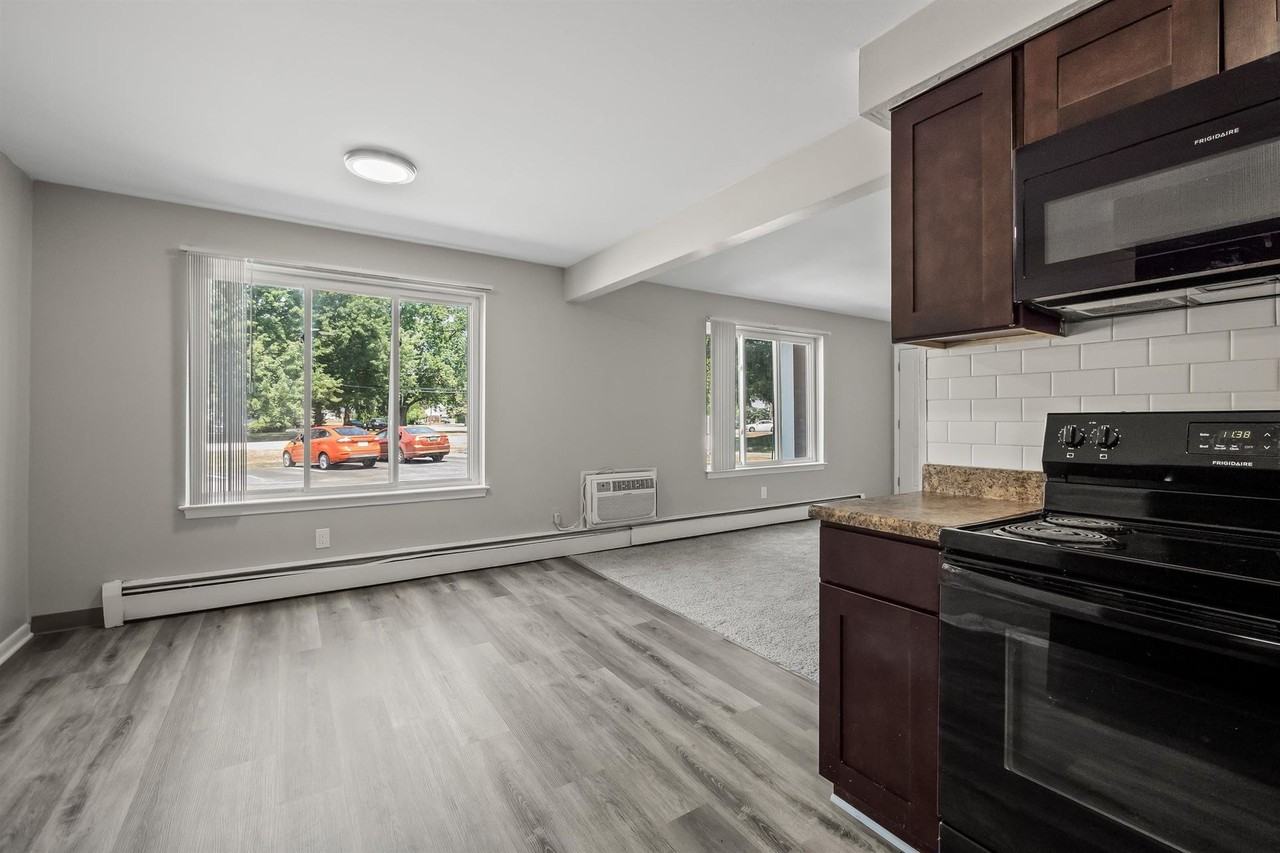 Sterling Hill Apartments - Photo 2 of 20