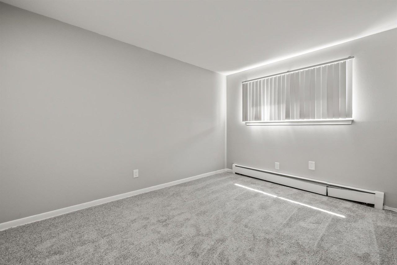 Sterling Hill Apartments - Photo 7 of 50