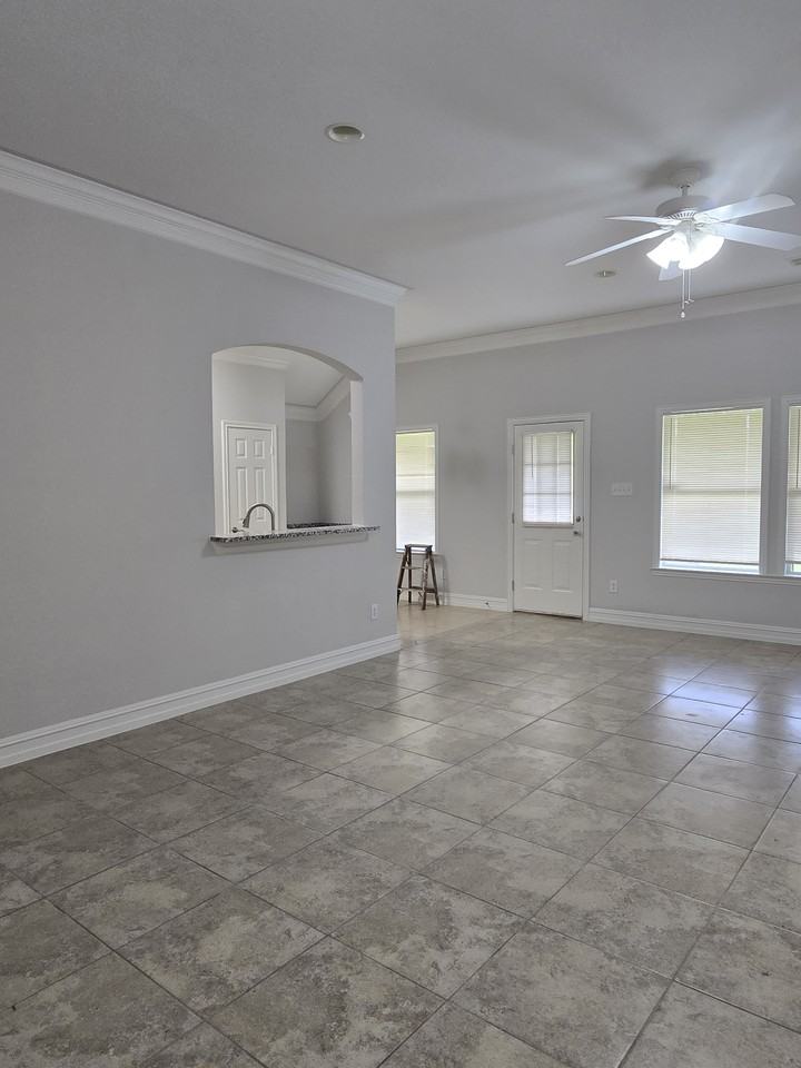 2801 Emerson Ln #NA - Photo 5 of 12