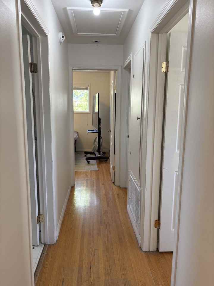 3735 Brooklyn Cres Nw - Photo 7 of 24