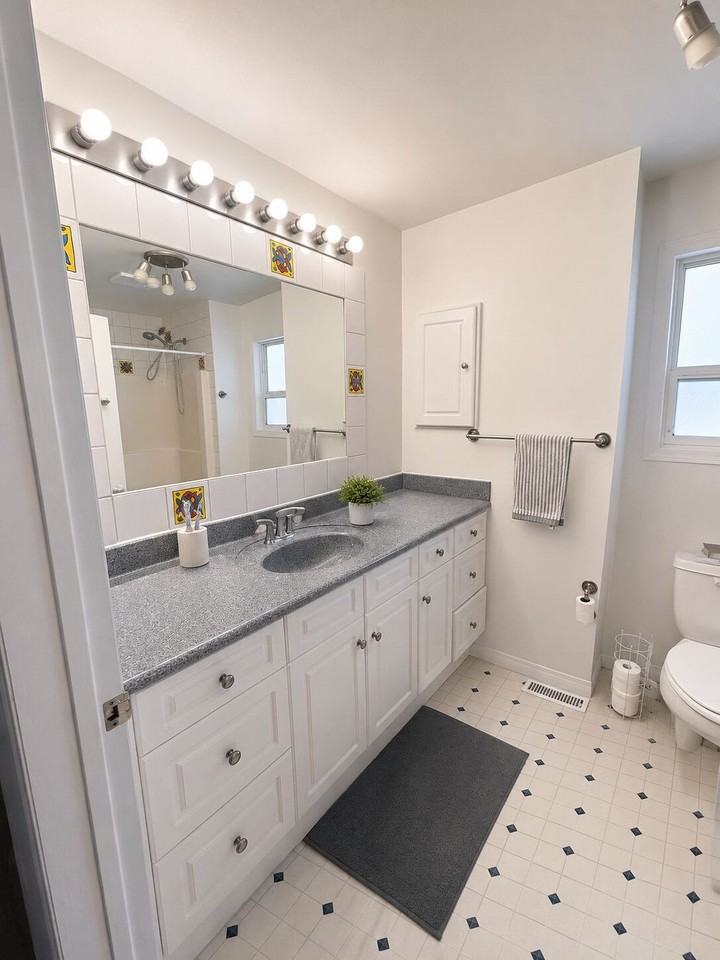 3735 Brooklyn Cres Nw - Photo 7 of 24