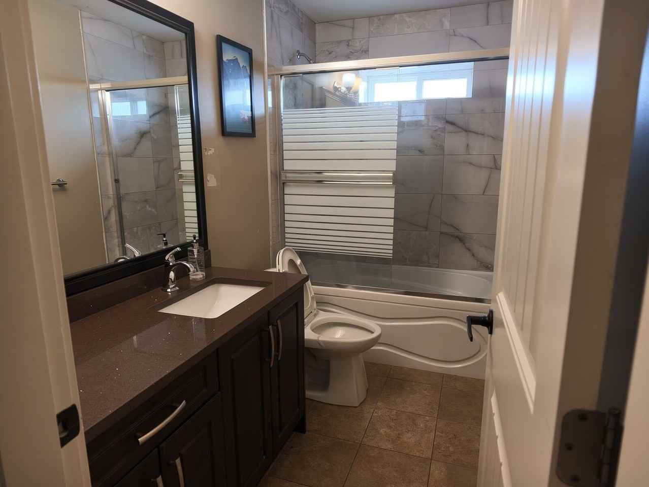 18303 64 Ave - Photo 3 of 4
