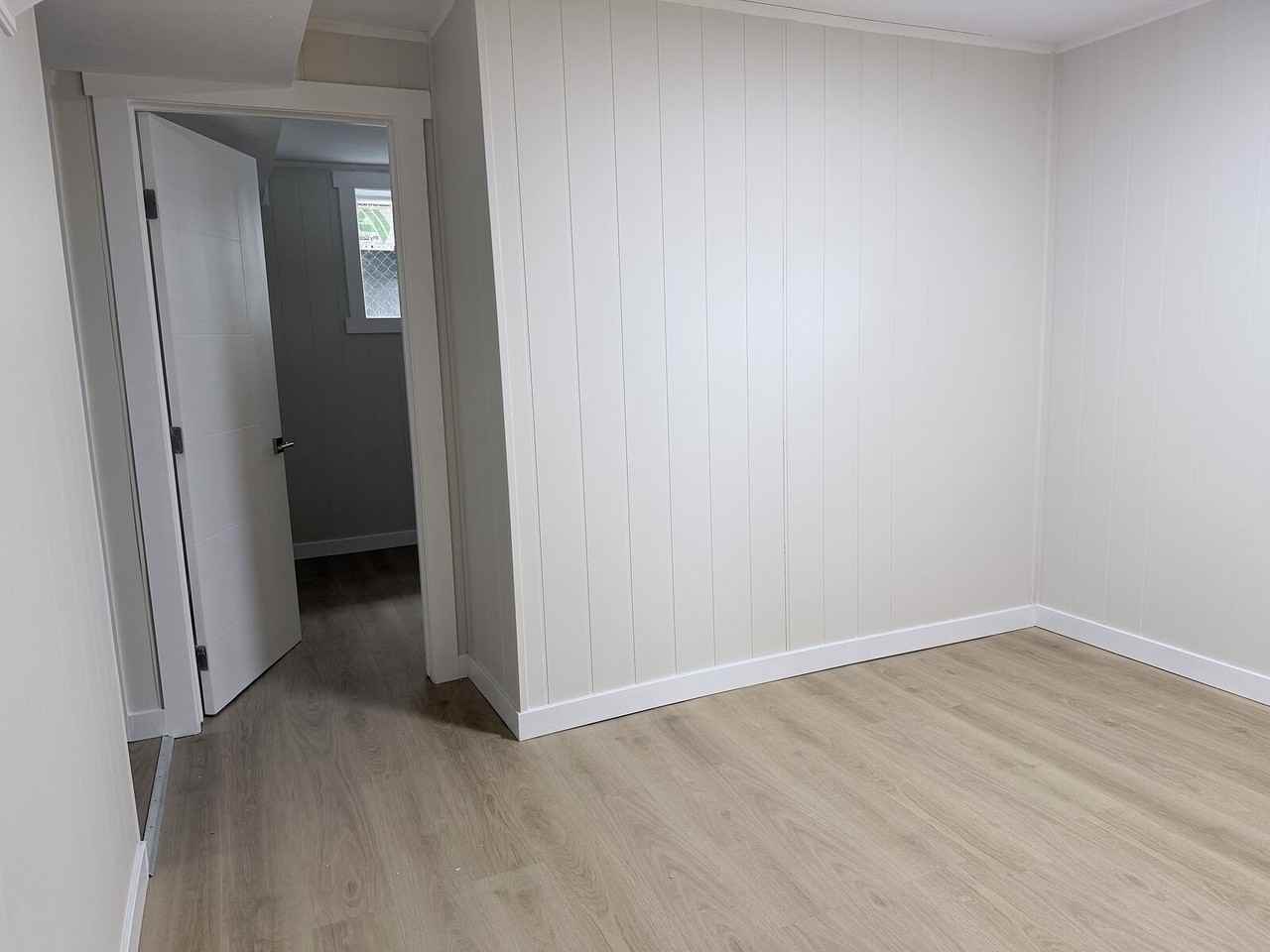 221 31 Ave Ne - Photo 5 of 11