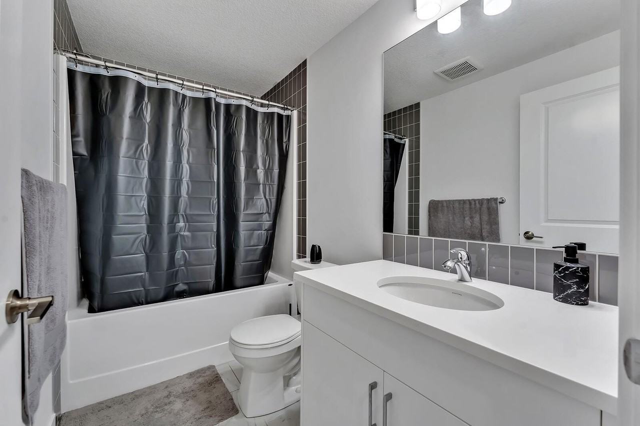 220 Herron Mews Ne - Photo 7 of 10