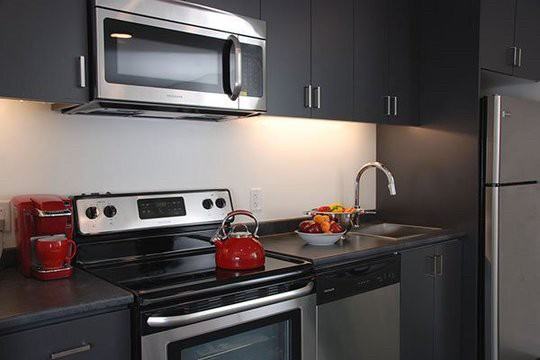 98 Market Ave - Photo 6 of 12