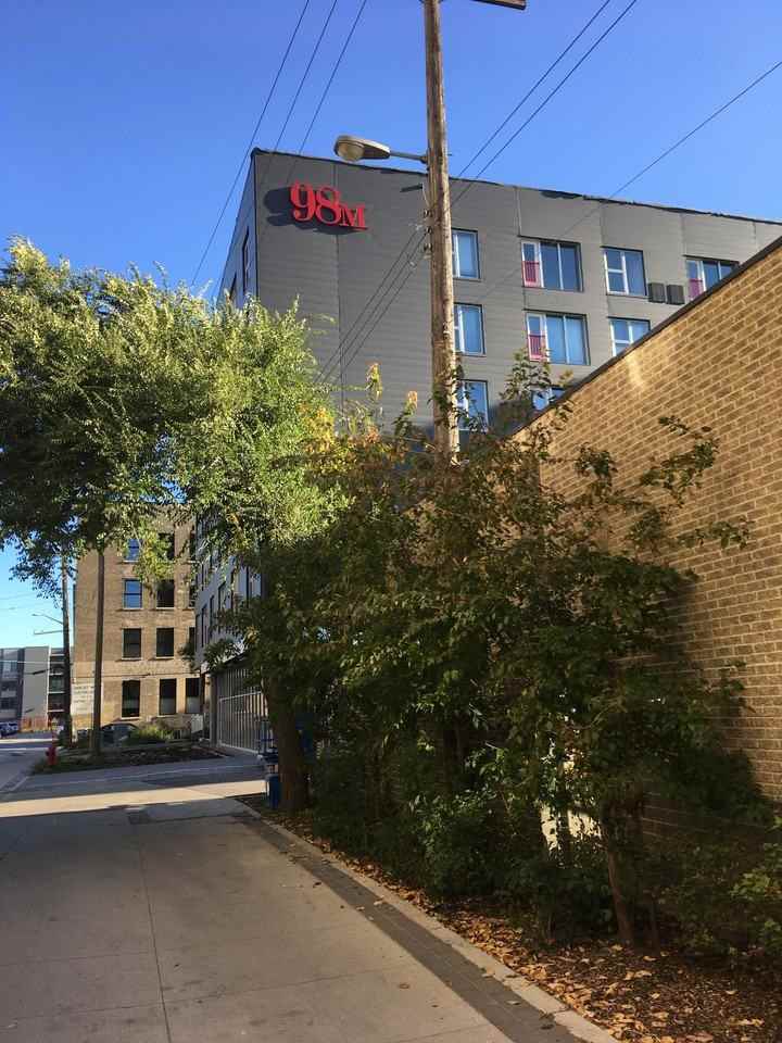 98 Market Ave - Photo 2 of 12