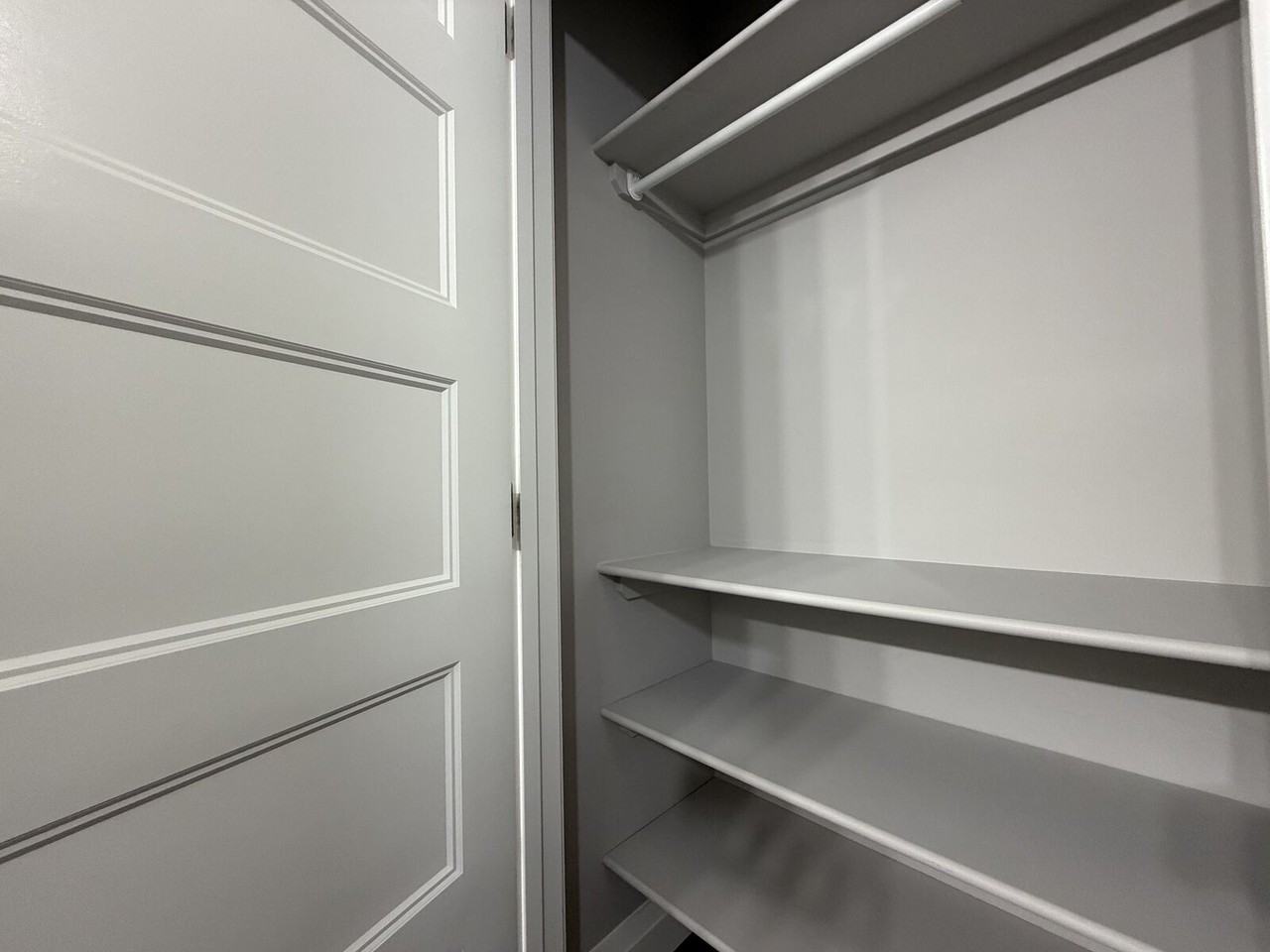 11053 84 Ave Nw - Photo 5 of 14