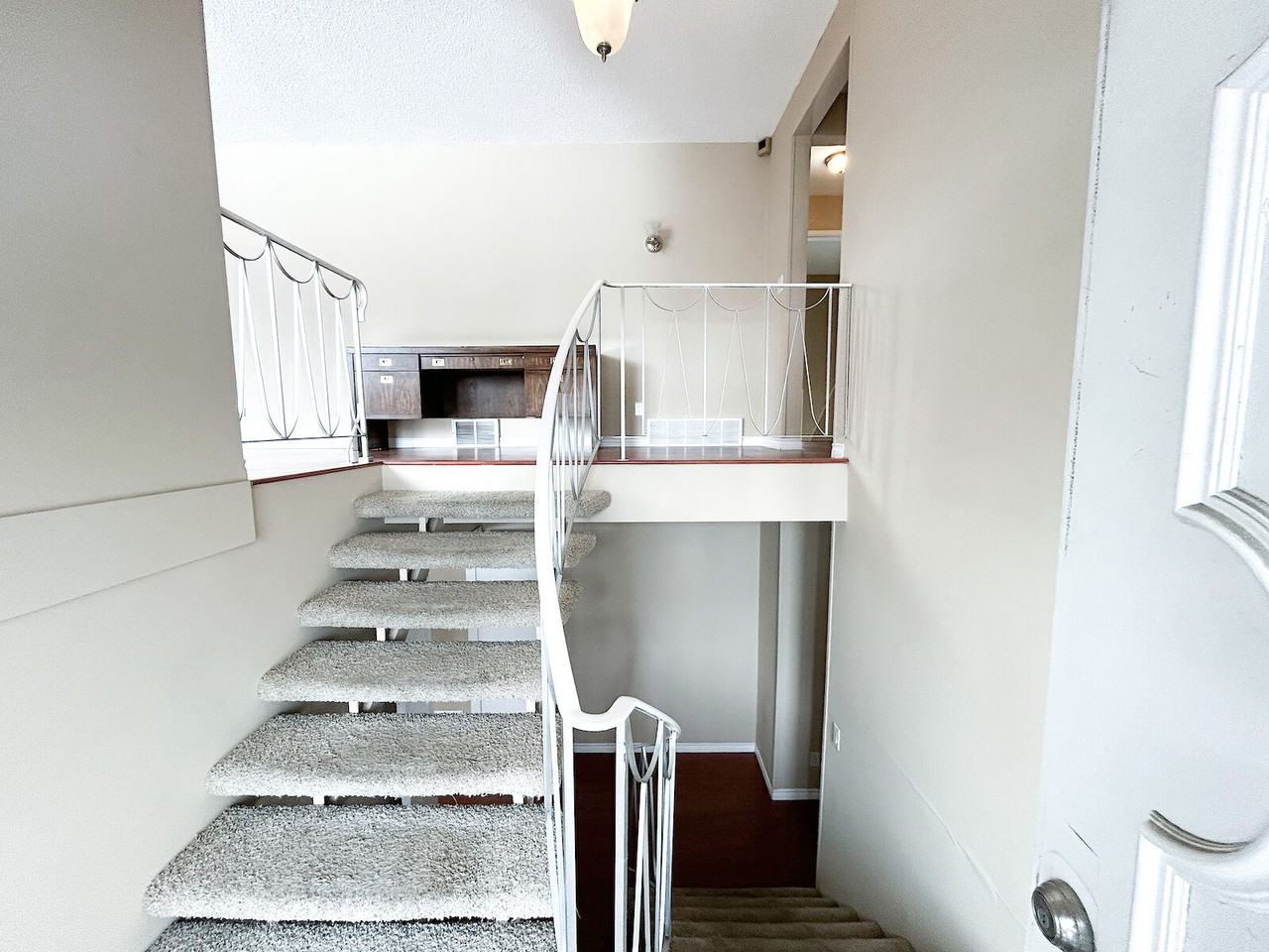 4420-115st - Photo 3 of 15