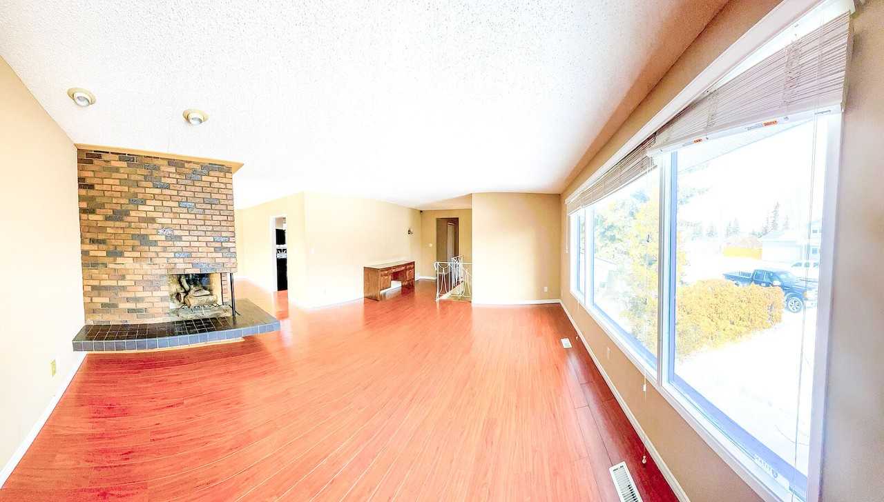 4420-115st - Photo 4 of 15