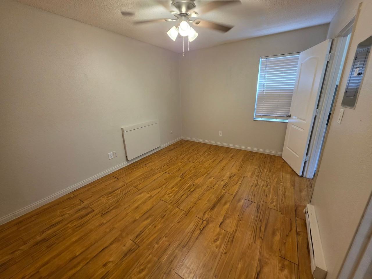 152 S. Dipper Lane - Photo 3 of 7