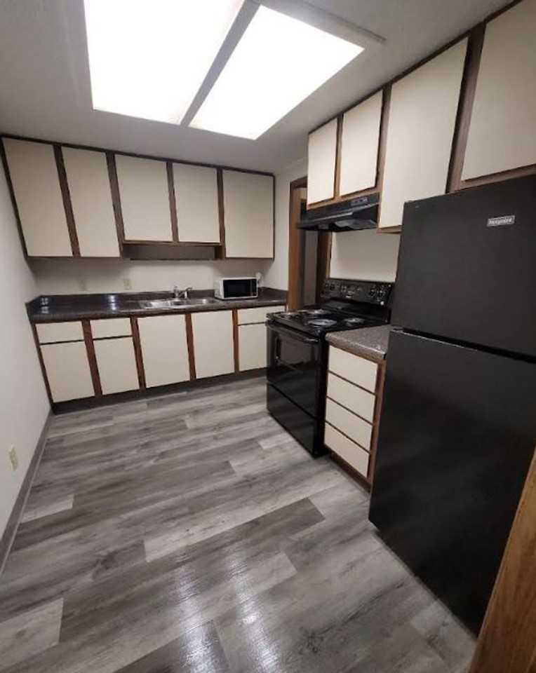 Cedar Gate Apartments LLC - Photo 2 of 12