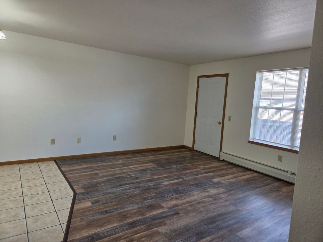 Kronenwetter Apartments - Photo 2 of 19