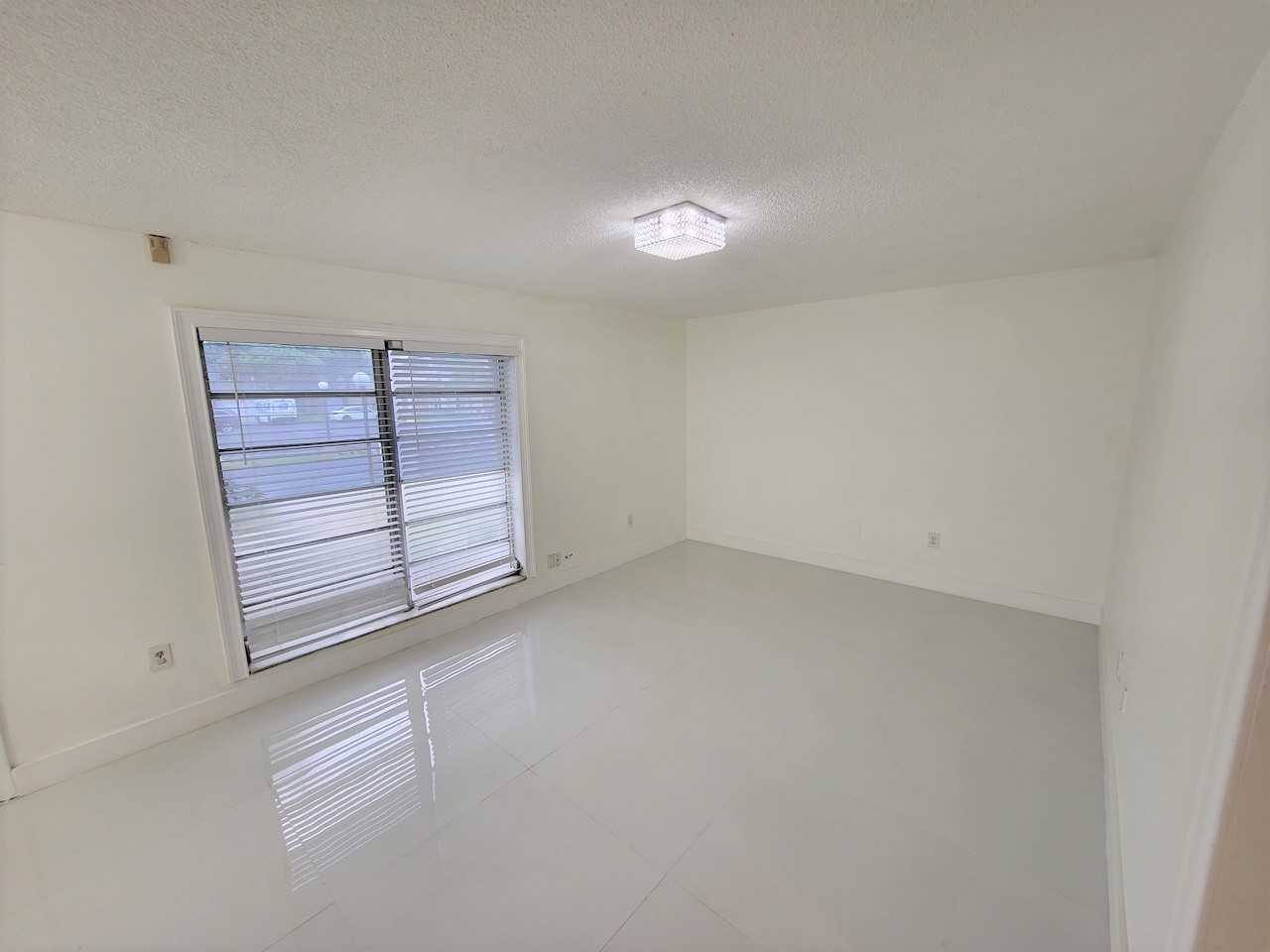 17160 Sw 94th Ave #603 - Photo 3 of 28